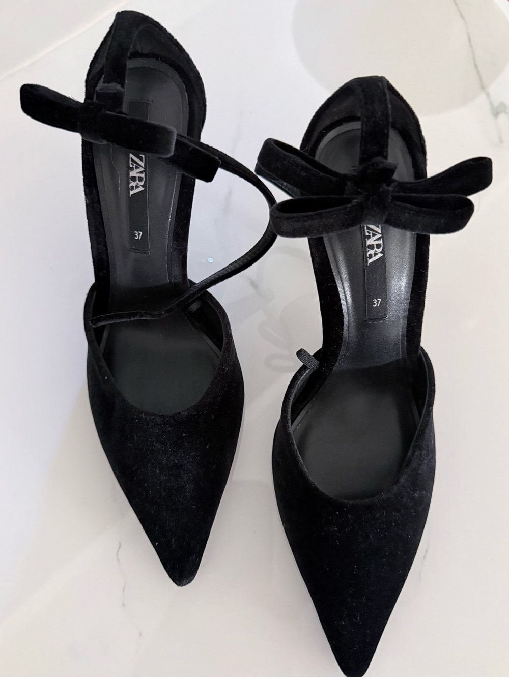 Zara Black Bow Ankle Strap
Pointed Toe. - Picture 6 of 11